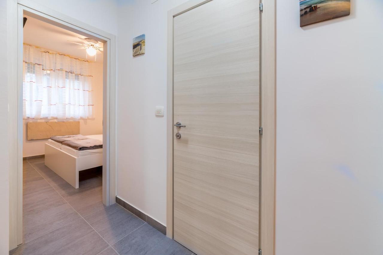Apartment Lana Baška Εξωτερικό φωτογραφία
