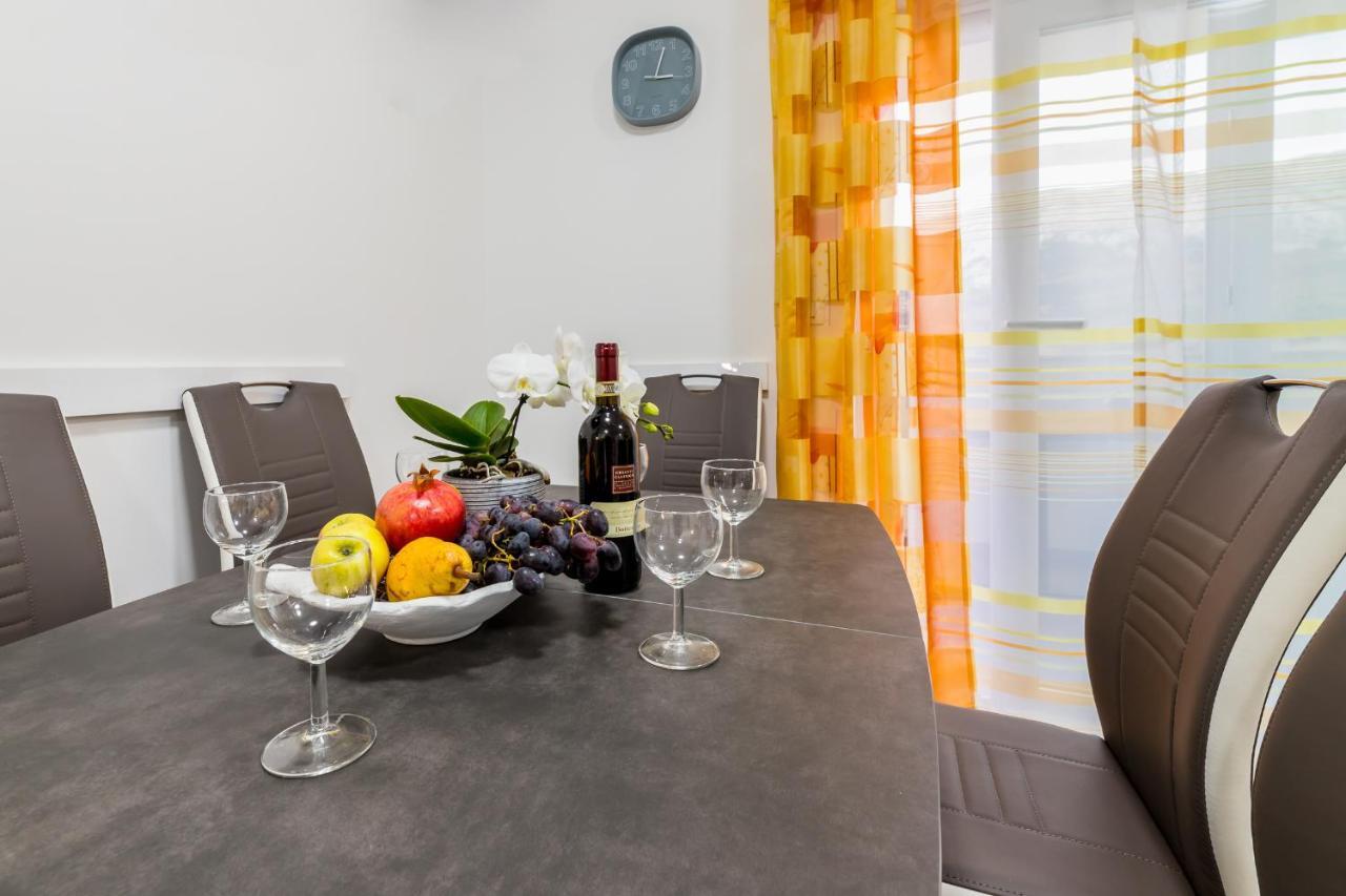 Apartment Lana Baška Εξωτερικό φωτογραφία